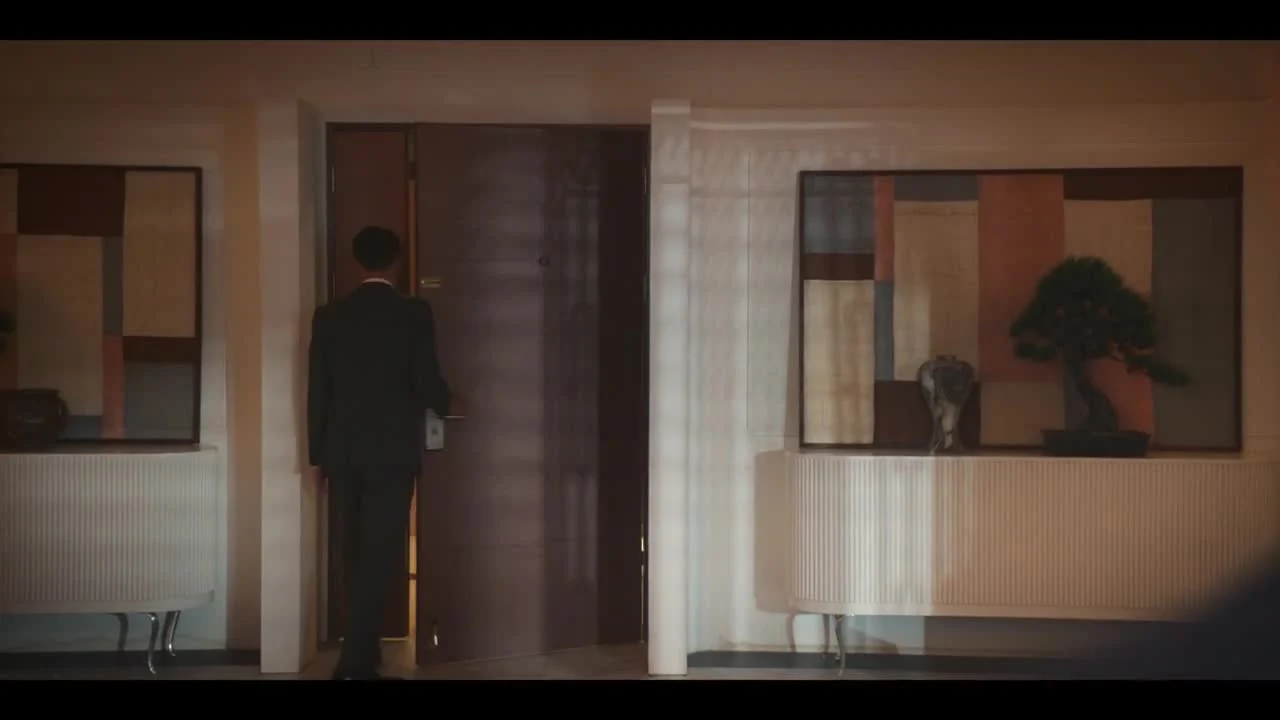Кадры из сериала Бумажный дом: Корея (2022)